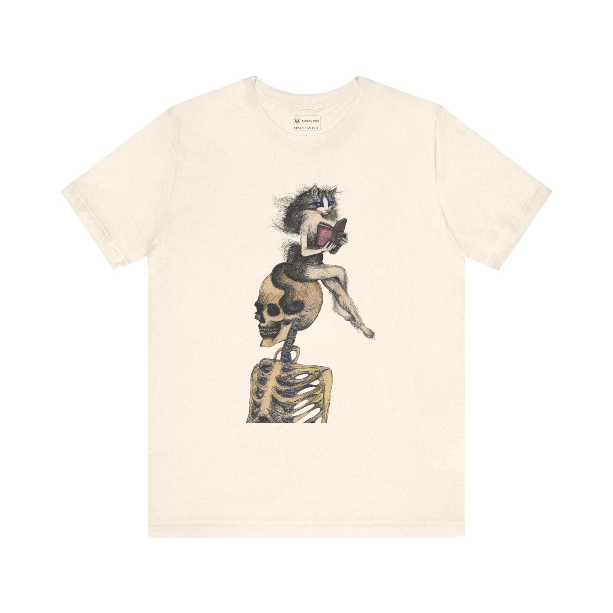 Cat Reads - T-shirt