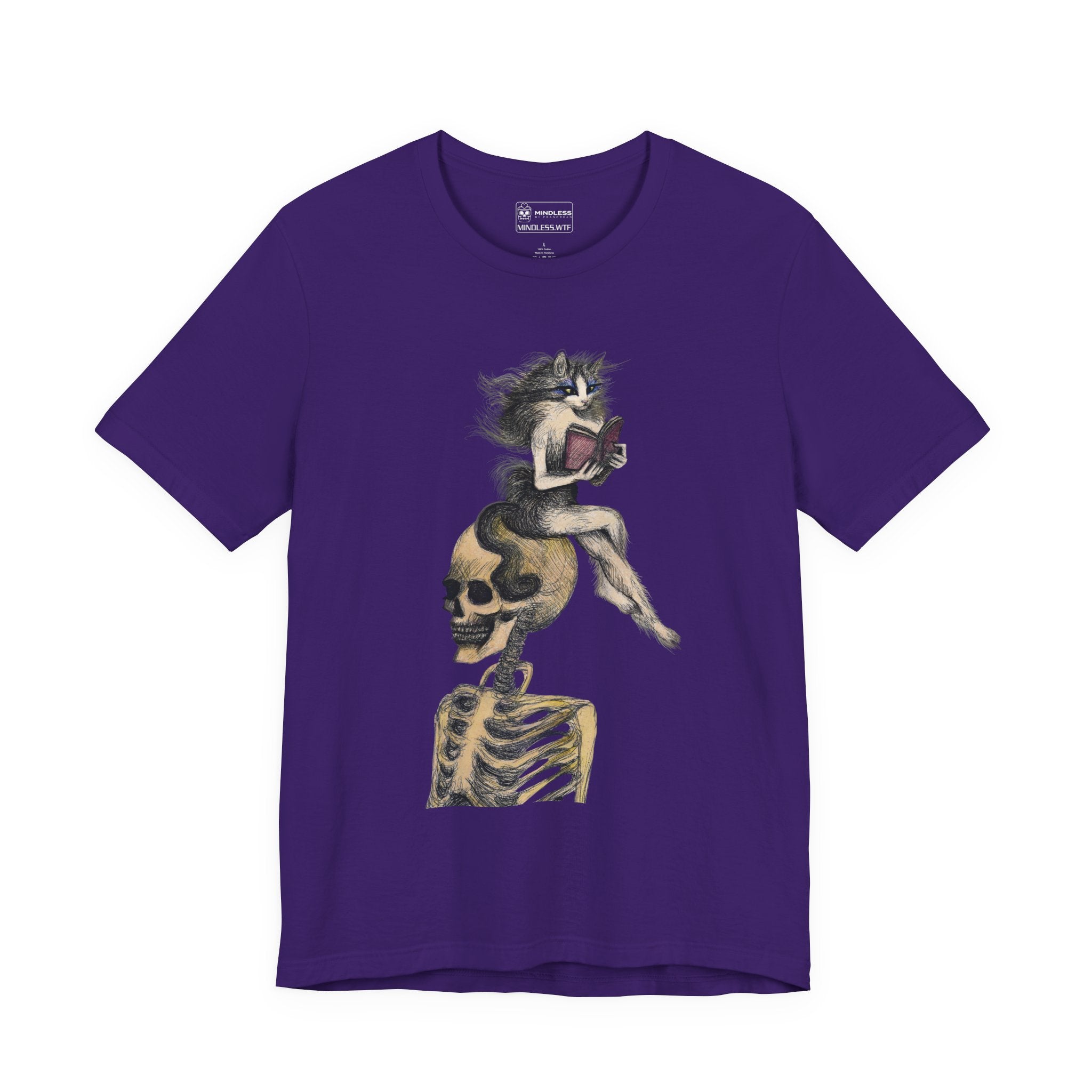 Cat Reads - T-shirt