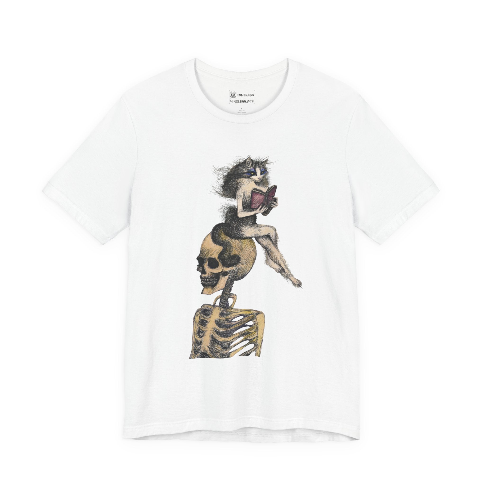 Cat Reads - T-shirt