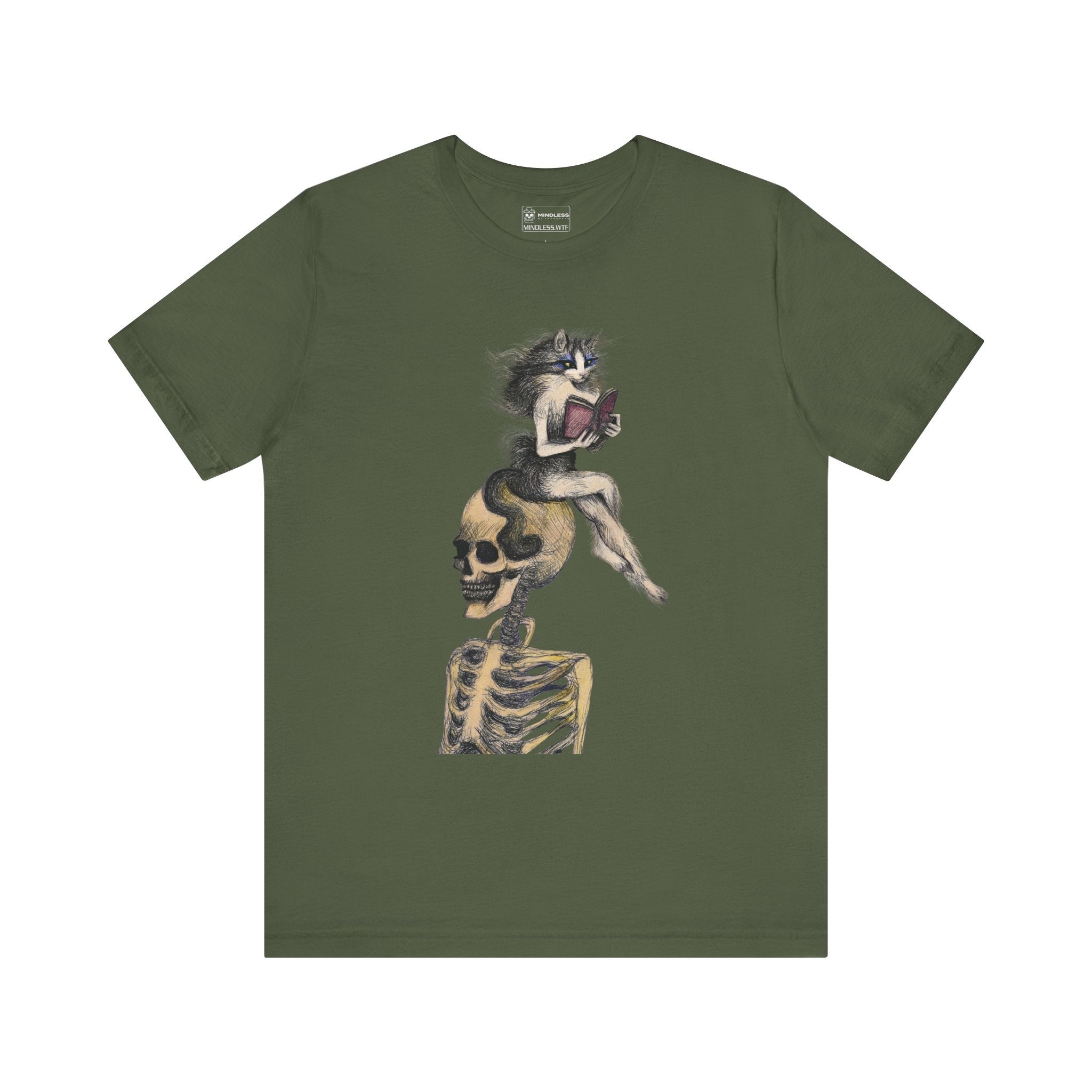 Cat Reads - T-shirt