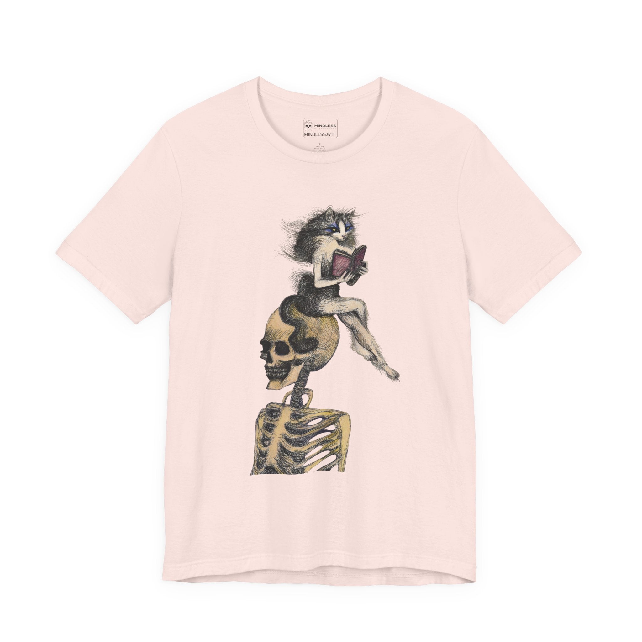 Cat Reads - T-shirt