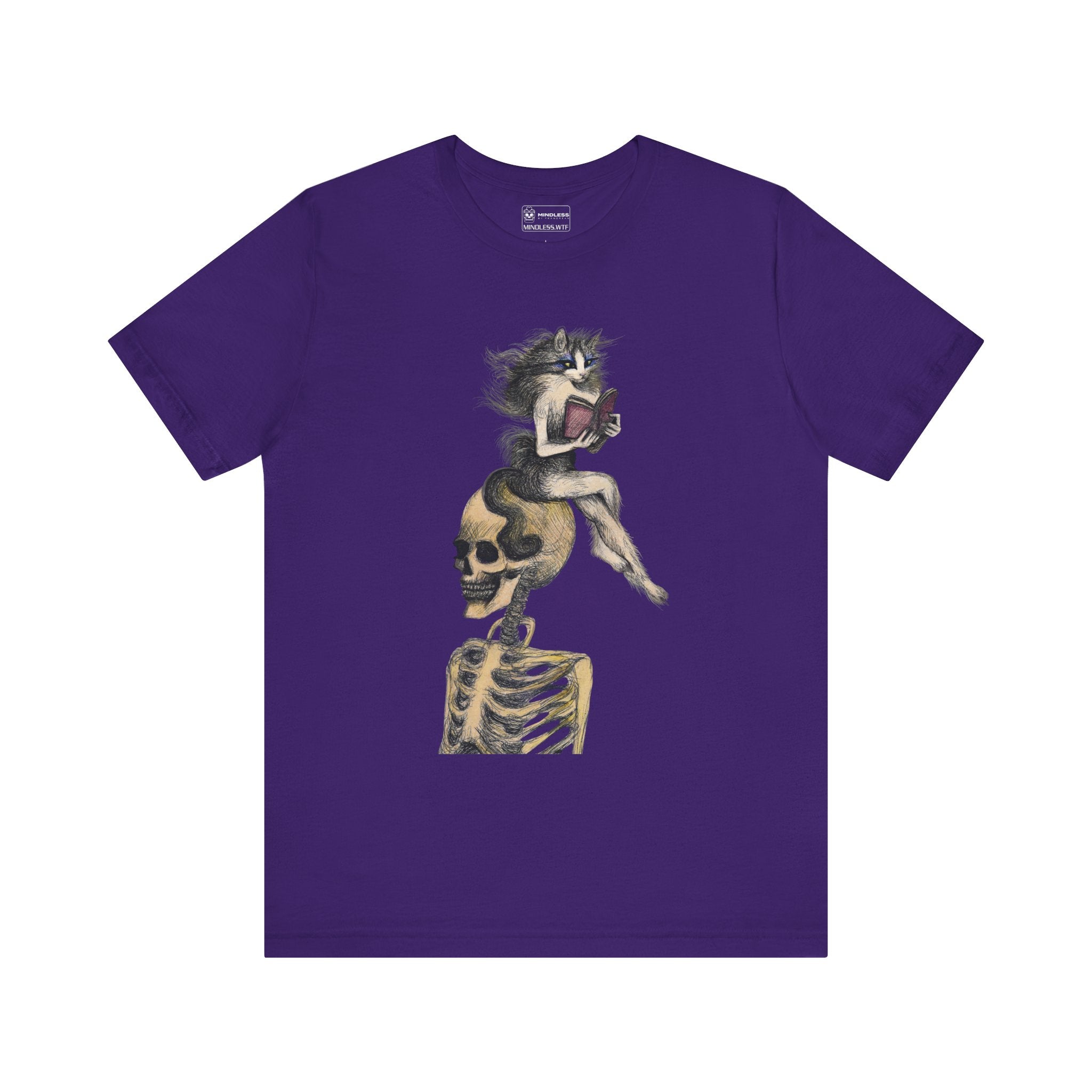 Cat Reads - T-shirt