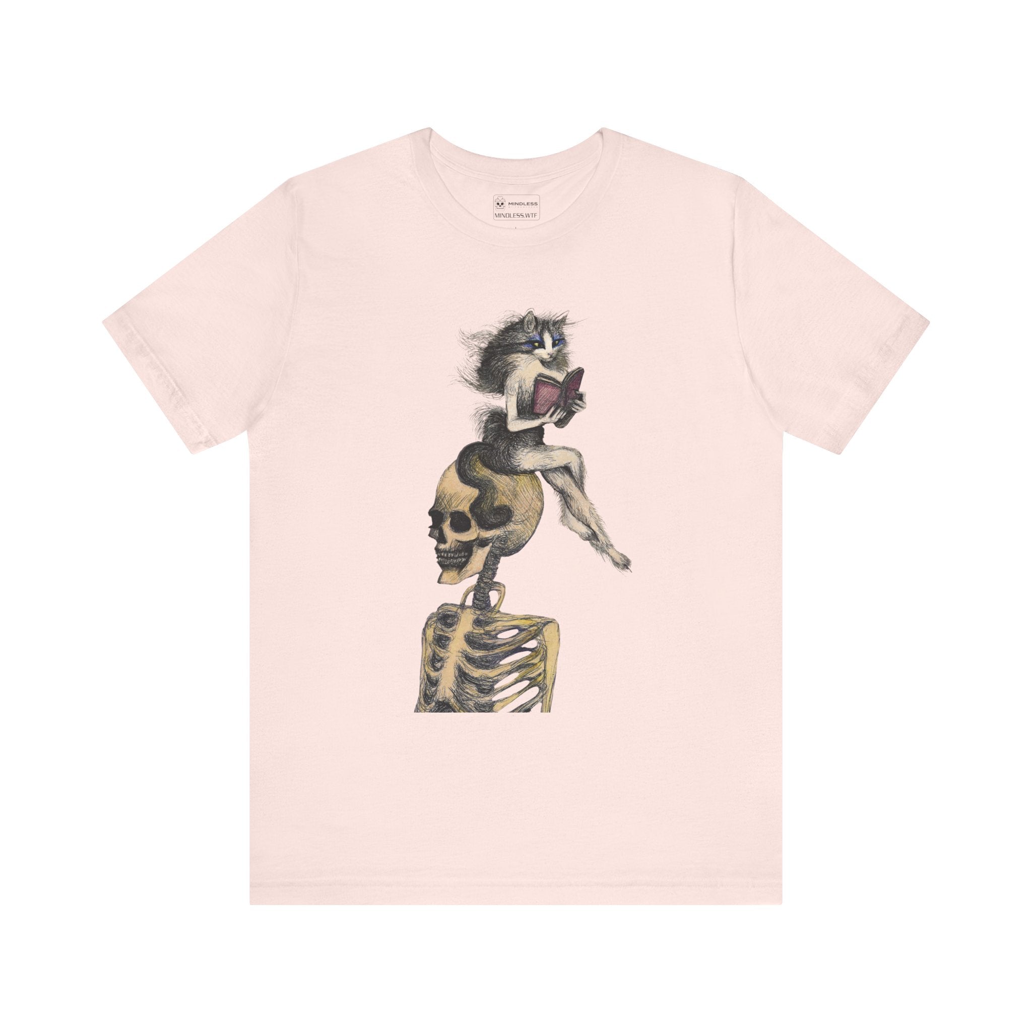Cat Reads - T-shirt